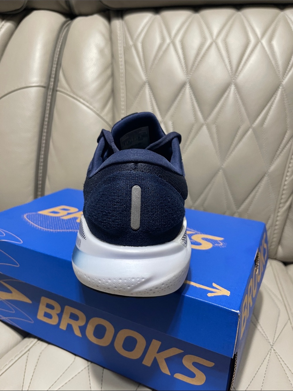 Brooks Men's Adrenaline GTS 24 Navy with Black and Lime - Picture 7 of 12